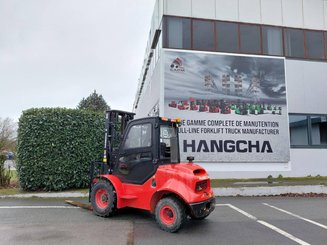 Carrelli elevatori fuoristrada Hangcha TT30-2