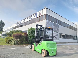 Carrello elevatore frontale a 4 ruote Hangcha XC30i