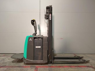 Stoccatori con piattaforma Mitsubishi SBV12P - 5