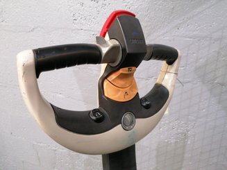 Carrello stoccatore a razze larghe Crown SHR5520-1.1