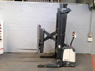 Carrello stoccatore a razze larghe Crown SHR5520-1.1