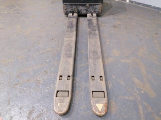 Transpallet guida in accompagnamento Crown WP3020 - 7