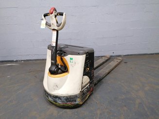 Transpallet guida in accompagnamento Crown WP3020 - 4