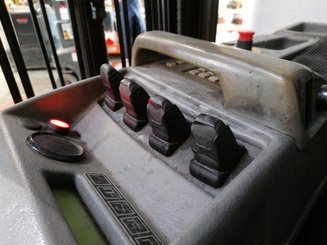 Carrelli retrattili Nissan UNS 160 - 8