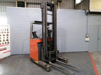 Carrelli retrattili Nissan UNS 160 - 1