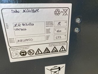 Transpallet con pedana Mitsubishi PBF20N3R Fourches 2400mm