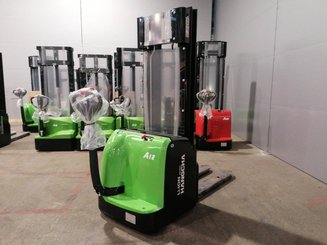 Stoccatori guida in accompagnamento Hangcha CDD12-AC1-I - 1