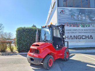 Carrelli elevatori fuoristrada Hangcha TT30-2