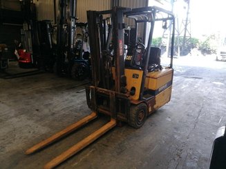 Carrello elevatore frontale a 3 ruote Caterpillar EP16 KT - 3