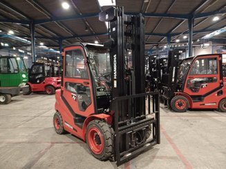 Carrello elevatore frontale a 4 ruote Hangcha XF30D-2
