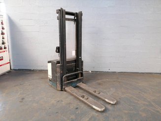 Stoccatori guida in accompagnamento Crown WE2300 - 6