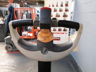 Stoccatori guida in accompagnamento Crown WE2300 - 8