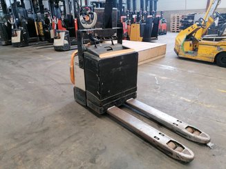 Transpallet con pedana Crown WT3040 - 1