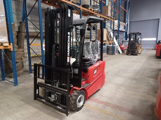 Carrello elevatore frontale a 3 ruote Hangcha A3W15 - 1