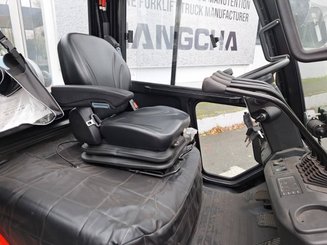 Carrello elevatore frontale a 4 ruote Hangcha XF25G