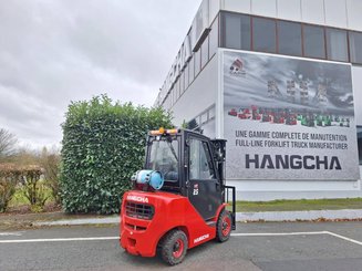 Carrello elevatore frontale a 4 ruote Hangcha XF25G