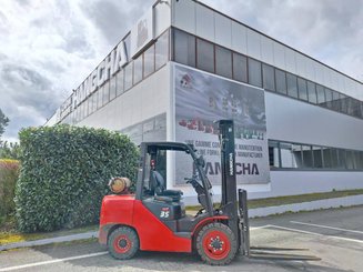 Carrello elevatore frontale a 4 ruote Hangcha XF35G