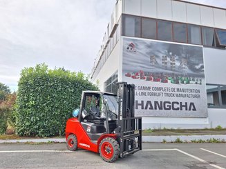 Carrello elevatore frontale a 4 ruote Hangcha XF35G