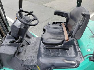 Carrello elevatore frontale a 4 ruote Mitsubishi FG25NT