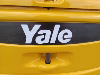 Carrello elevatore frontale a 3 ruote Yale ERP16VTMWB