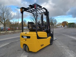 Carrello elevatore frontale a 3 ruote Yale ERP16VTMWB - 3