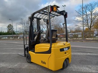 Carrello elevatore frontale a 3 ruote Yale ERP16VTMWB - 4