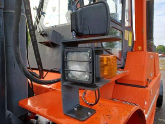 Carrello elevatore frontale a 4 ruote Mora M180C