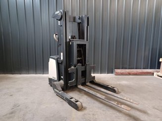 Carrello stoccatore a razze larghe Crown SHR5520-1.3 - 1