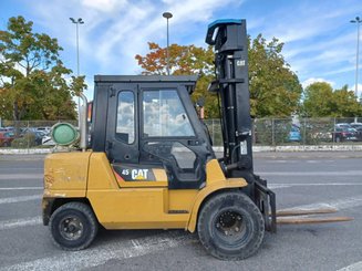 Carrello elevatore frontale a 4 ruote Caterpillar GP45K2 - 2