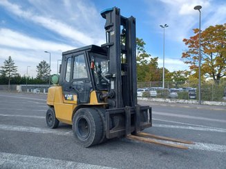 Carrello elevatore frontale a 4 ruote Caterpillar GP45K2 - 1