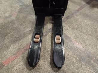 Stoccatori guida in accompagnamento Hangcha CDD12-AEC2