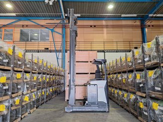 Carrelli retrattili UniCarriers UHD-200-DTFVXF-955