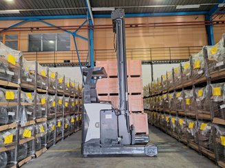 Carrelli retrattili UniCarriers UHD-200-DTFVXF-955