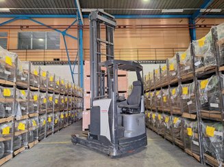 Carrelli retrattili UniCarriers UHD-200-DTFVXF-955