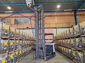 Carrelli retrattili UniCarriers UHD-200-DTFVXF-955