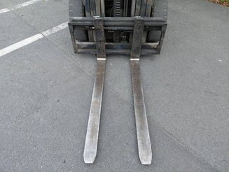 Carrello elevatore frontale a 4 ruote Komatsu FG25 T 11 E - 6