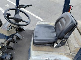 Carrello elevatore frontale a 4 ruote Komatsu FG25 T 11 E - 7