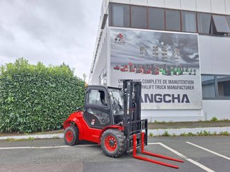 Carrelli elevatori fuoristrada Hangcha TT18-2