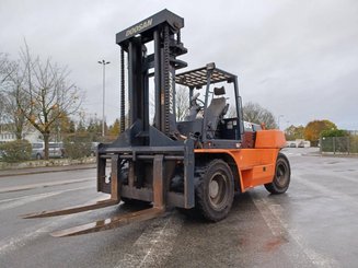 Carrello elevatore frontale a 4 ruote Doosan D1808-S