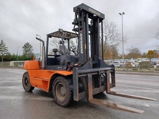 Carrello elevatore frontale a 4 ruote Doosan D1808-S