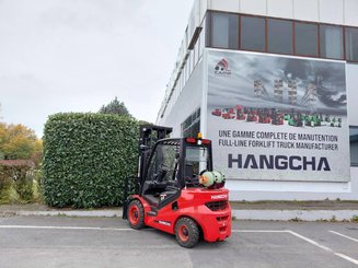 Carrello elevatore frontale a 4 ruote Hangcha XF30G-2
