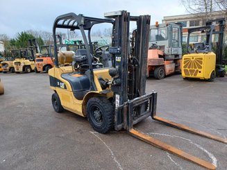 Carrello elevatore frontale a 4 ruote Caterpillar GP25N - 1