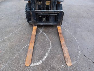 Carrello elevatore frontale a 4 ruote Caterpillar GP25N - 3