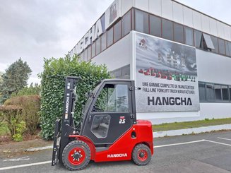 Carrello elevatore frontale a 4 ruote Hangcha XF25D
