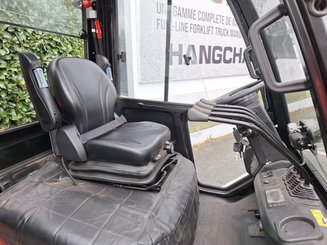 Carrello elevatore frontale a 4 ruote Hangcha XF25D