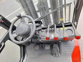 Carrello elevatore frontale a 4 ruote Hangcha XF25D