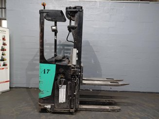 Stoccatori con pedana Caterpillar NSR20N
