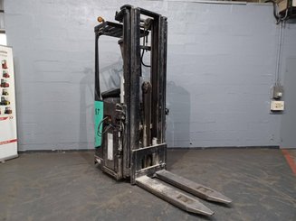 Stoccatori con pedana Caterpillar NSR20N
