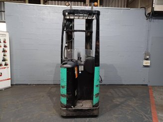 Stoccatori con pedana Caterpillar NSR20N