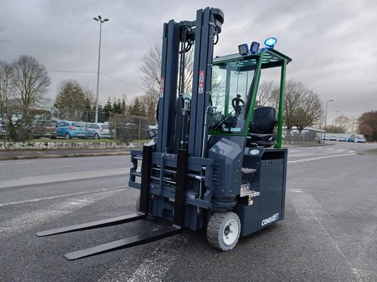 Carrelli multidirezionali Combilift CBE3000 - 1